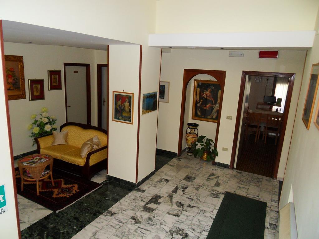 Hotel Astoria Pompei Exterior photo