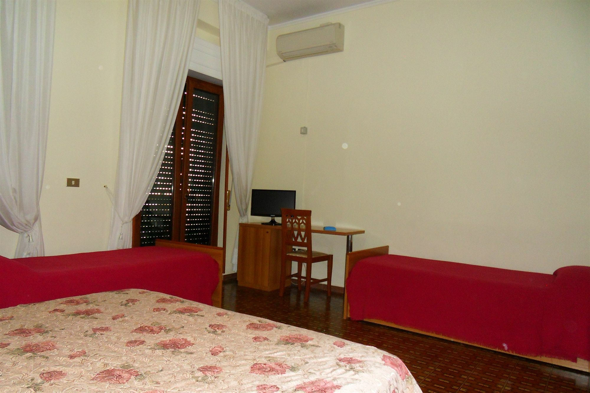 Hotel Astoria Pompei Exterior photo
